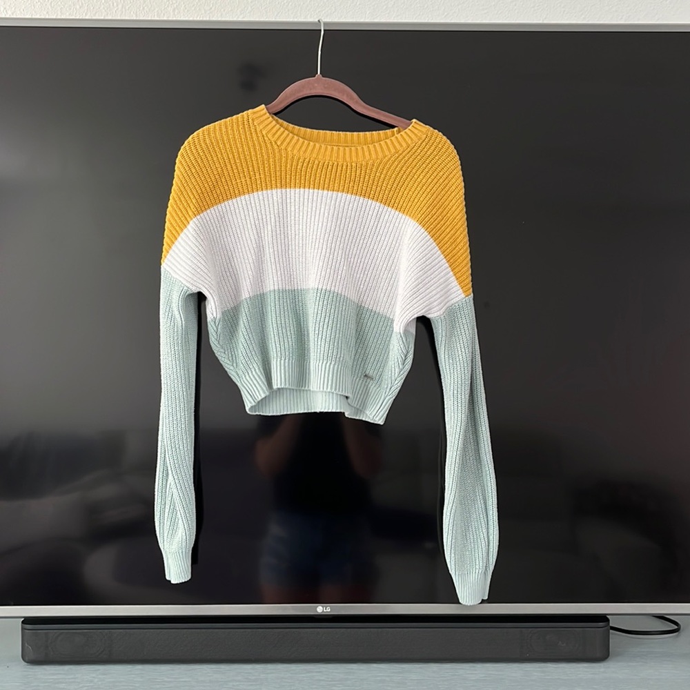 Long sleeve sweater